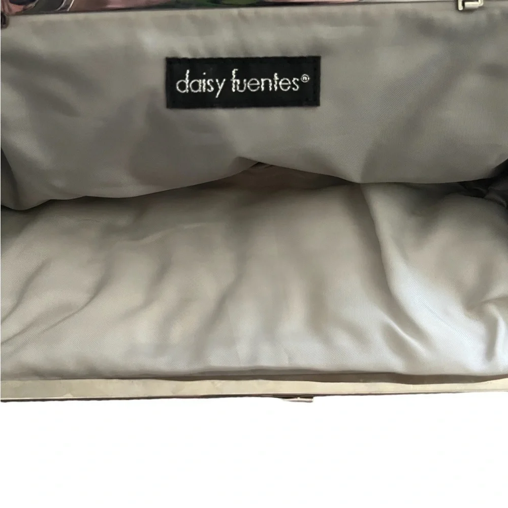 Daisy Fuentes Silver Ruffle Clutch Purse (perfect for Prom or Wedding)